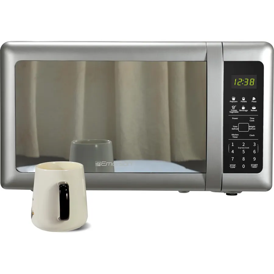 Emerson MW7601SL Countertop Microwave Oven with Sleek Mirrored Finish Glass Door, 700W, 10 Power Levels and 6 Pre-Programmed Settings with Child Safe Lock, 0.7. Cu. Ft., Silver