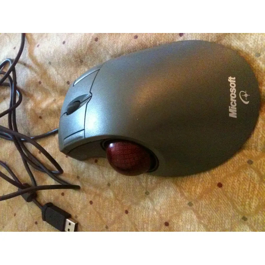 Microsoft D67-00001 Trackball Optical Mouse